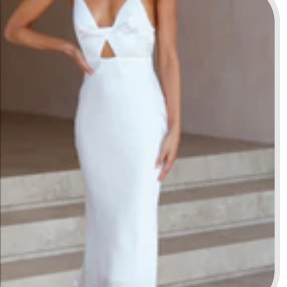 White dress by billy j - Picture 1 of 3